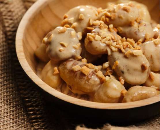 The Gourmet Experience :🥜 Fresh Gnocchi With Peanut Butter Sauce – 🥕 Light Carrot Cake