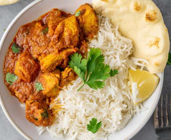 Indian Chicken Curry With Fluffy Rice + Naan Bread